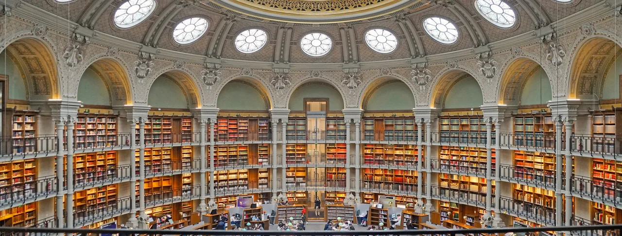 La salle ovale de la Bibliothèque nationale de France, site Richelieu